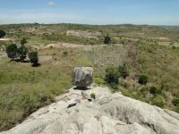 Vista geral da Pedra do Cajueiro em contato com a superfície cimeira da Serra do Ororobá. Foto: Rogério Valença Ferreira.