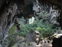 O espetacular salão conhecido como Jardim Suspenso, da caverna Teminina ll