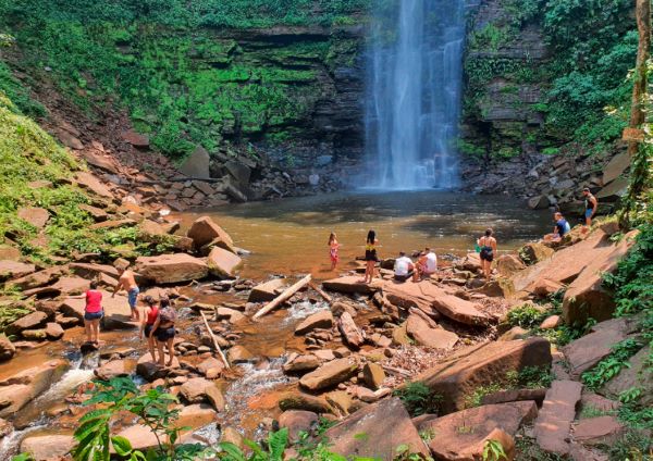 Cachoeira do Ratunde, no municpio de Alto Alegre dos Parecs,  uma das principais atraes do estado de Rondnia (Foto: SGB)
