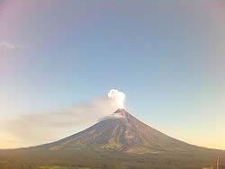  Vulcão Mayon, Filipinas - Fonte: Wikipédia 